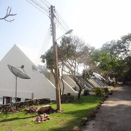 Wang Kaew Resort Rayong Bagian luar foto